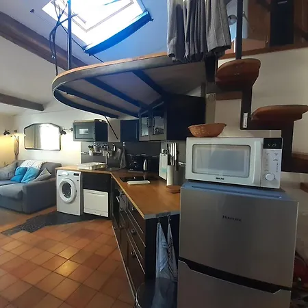 דירה 2 Pieces Lumineux Style Loft Dans Le Quartier Sète