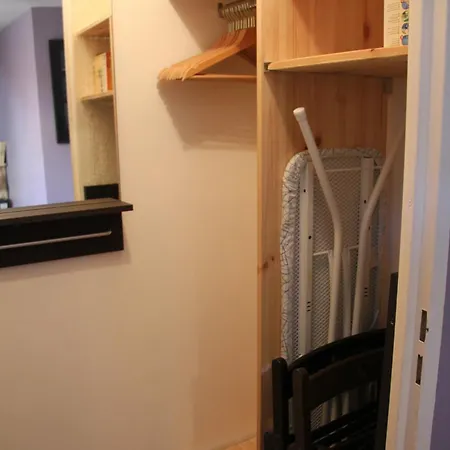 2 Pieces Lumineux Style Loft Dans Le Quartier Lejlighed *