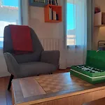 2 Pieces Lumineux Style Loft Dans Le Quartier
