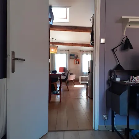 2 Pieces Lumineux Style Loft Dans Le Quartier