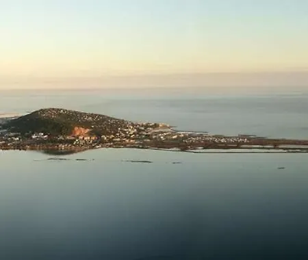 2 Pieces Lumineux Style Loft Dans Le Quartier * Sète